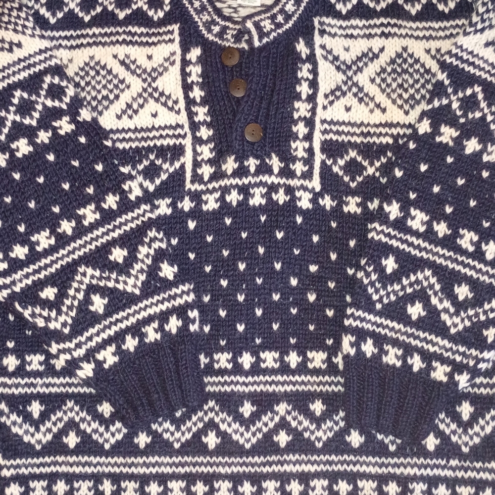 Hand Knit Vintage Navy and White Patterned Crewneck Sweater